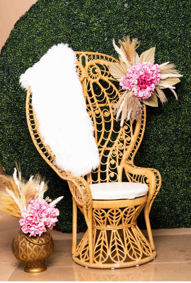 baby shower chair.